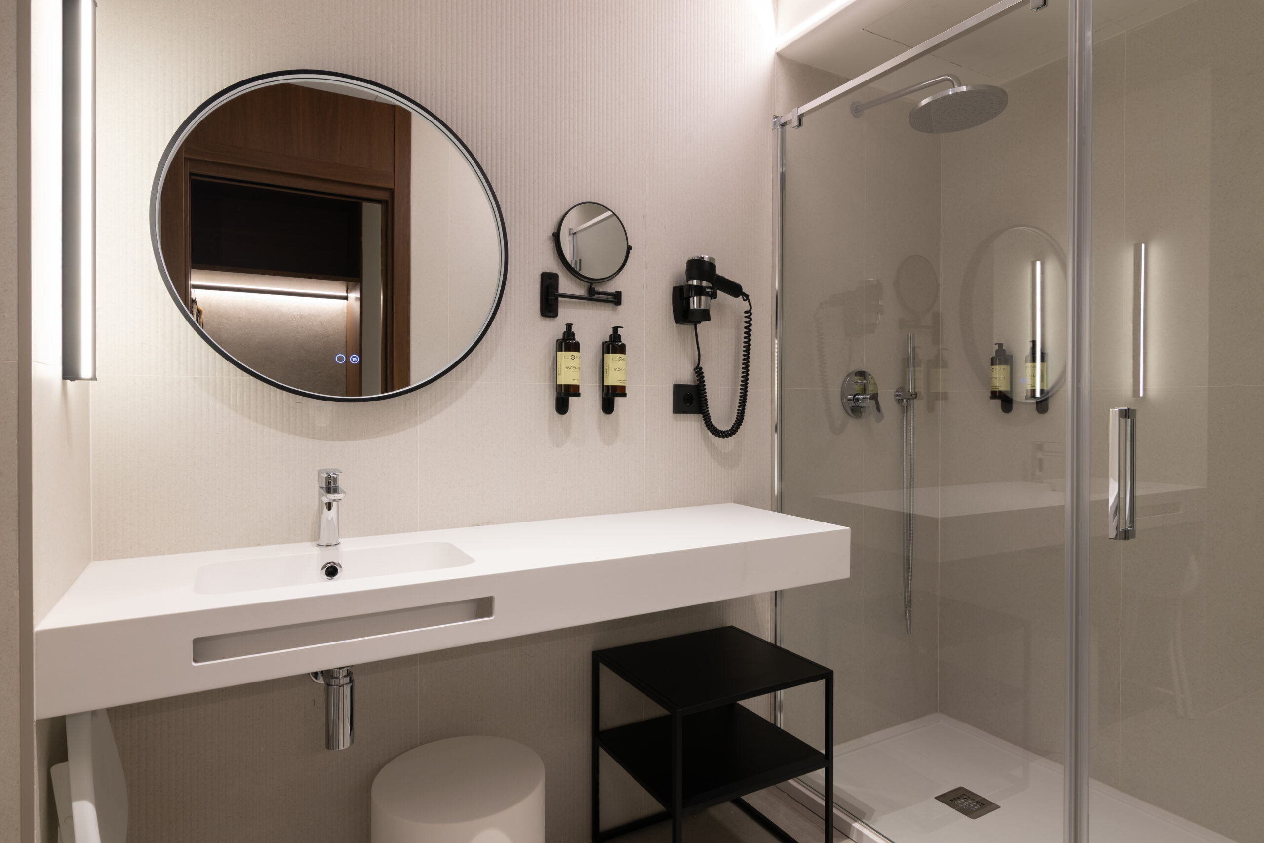 Moontels Mercado de Colón