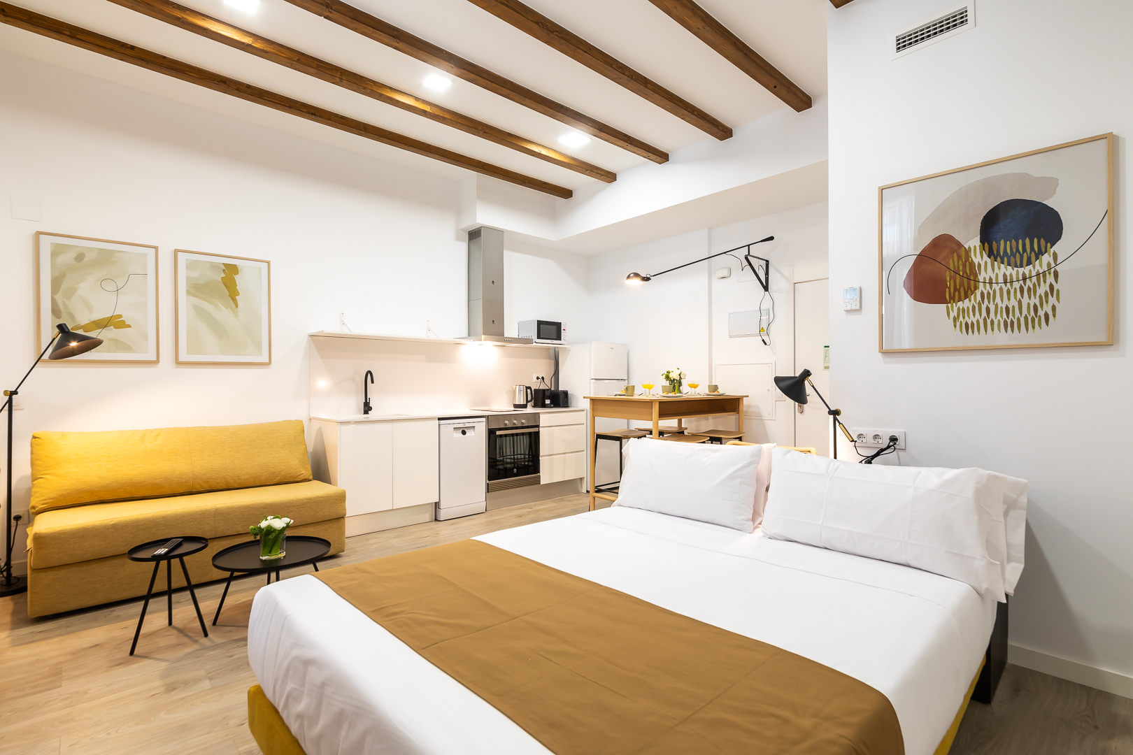 Alojamiento turístico en el centro de Valencia | Moontels Plaza Vannes