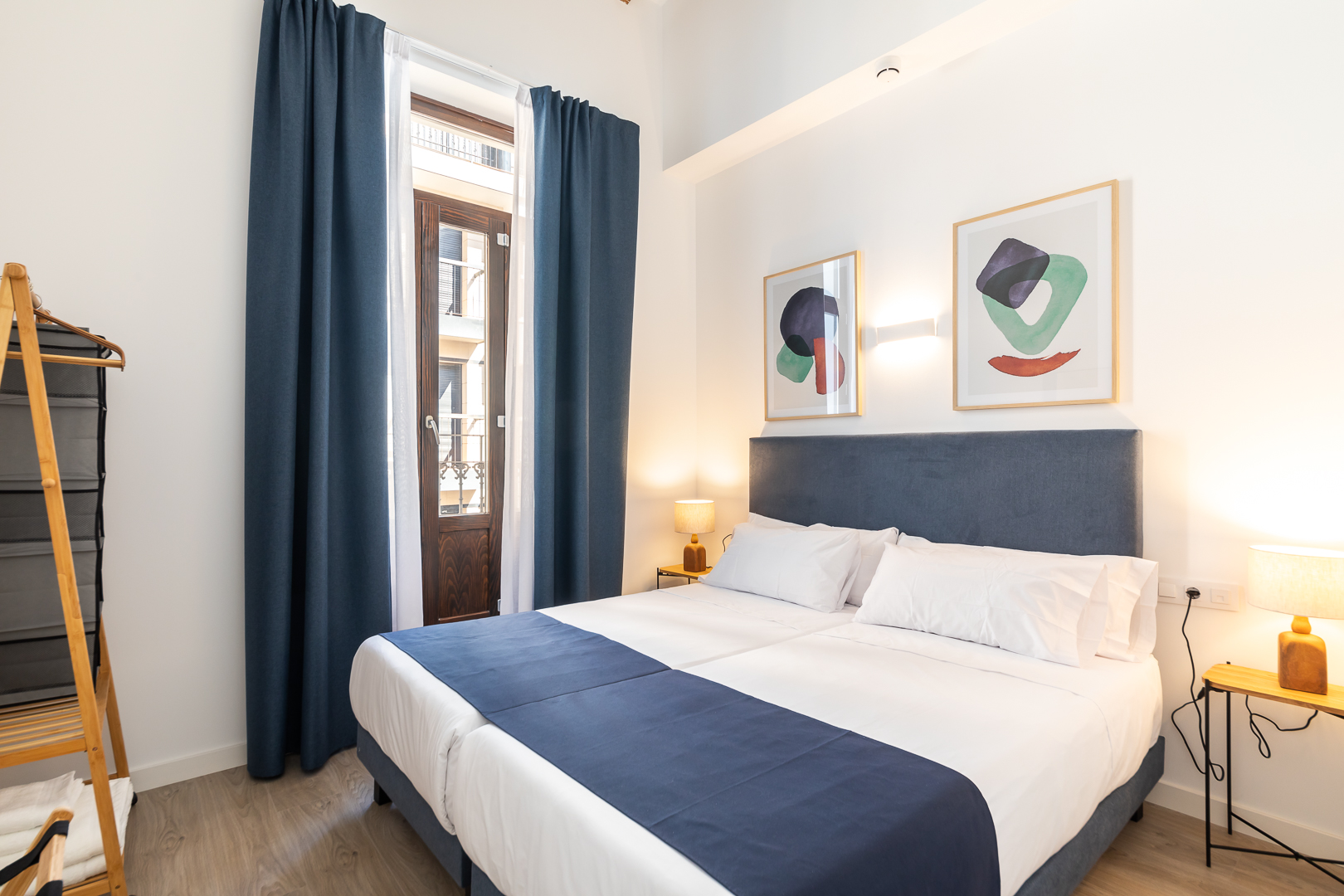 Alojamiento turístico en el centro de Valencia | Moontels Plaza Vannes